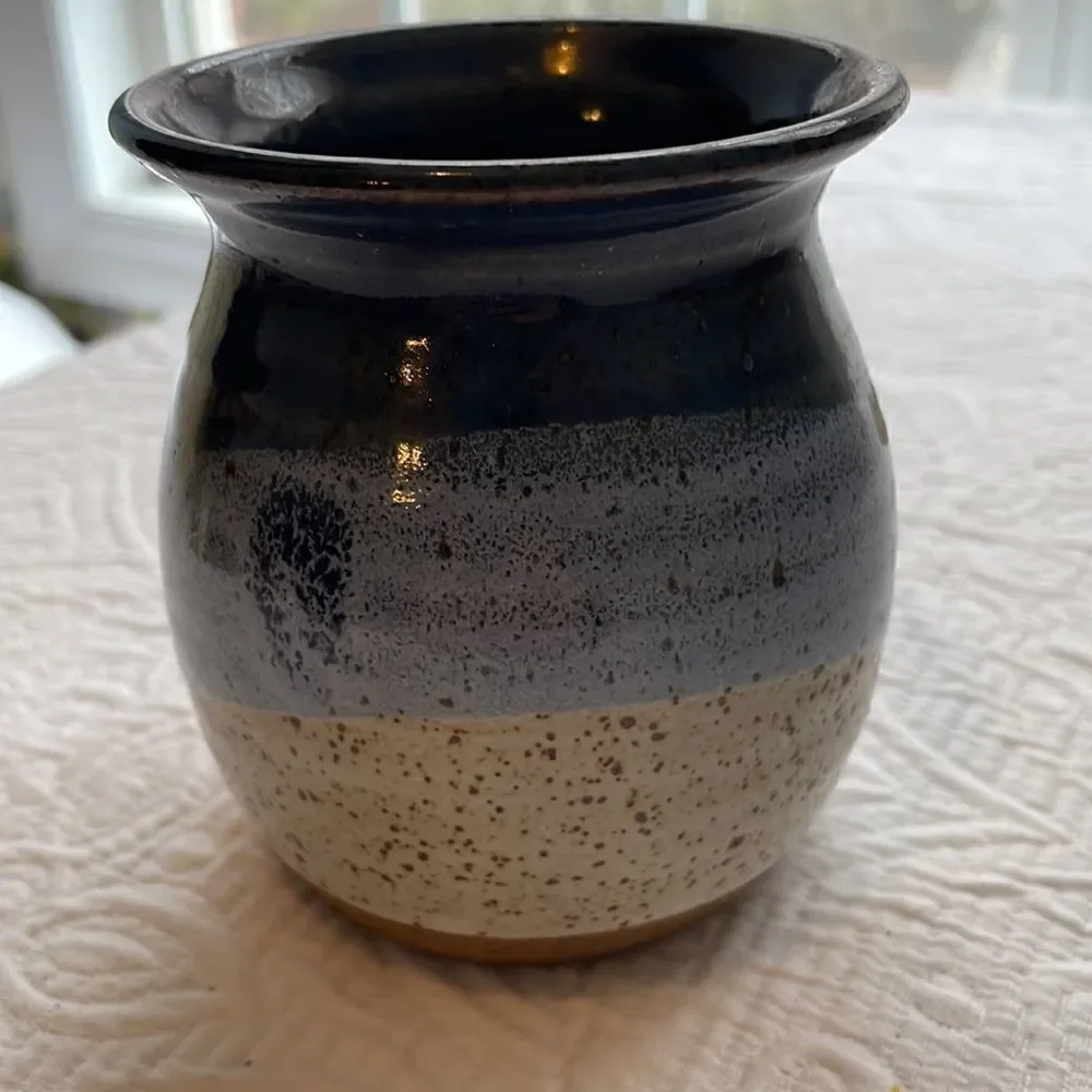 Broken Heart Beautiful Pottery Mug Cup - NWOB